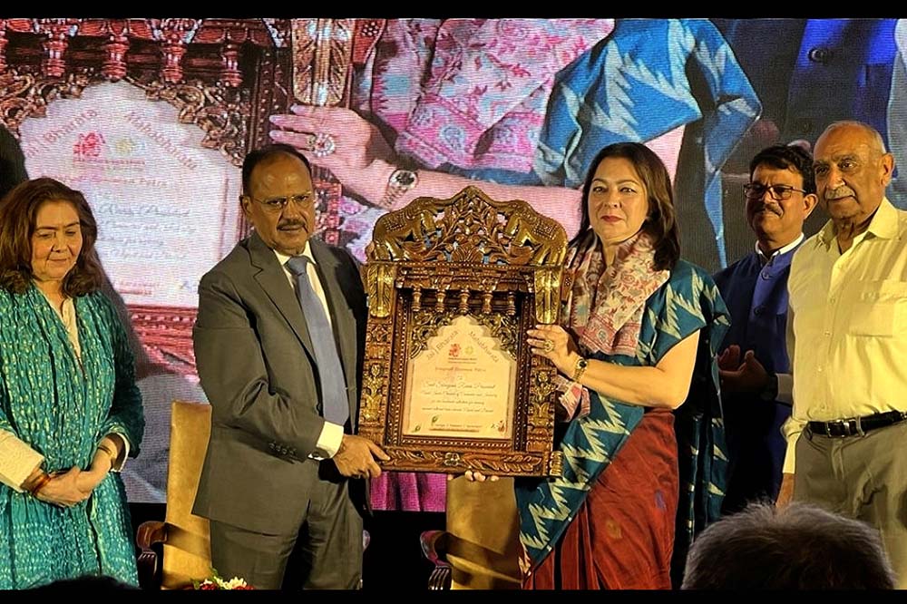 Draupadi Samman Patra conferred on NICCI President Rana