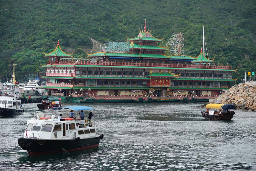 Victim of pandemic, Hong Kong floating restaurant towed away