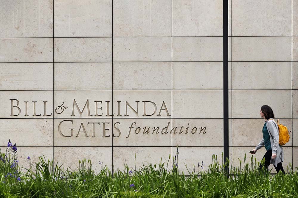 Gates Foundation pledges $1.2bn to eradicate polio globally