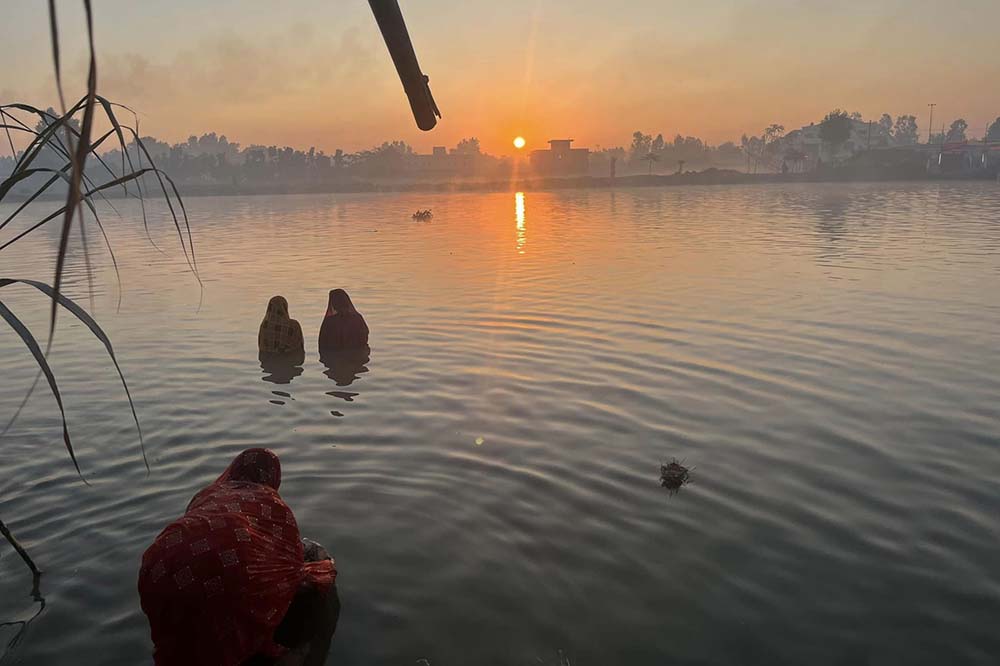 Devotees conclude Chhath festival