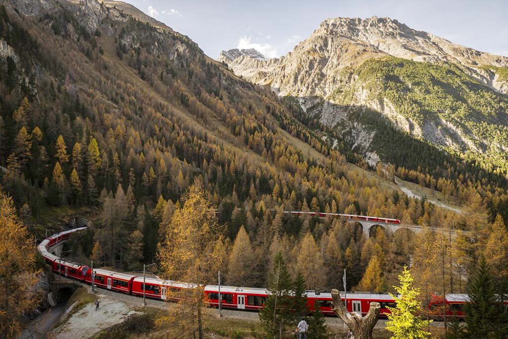 Swiss claim record for world&#8217;s longest passenger train