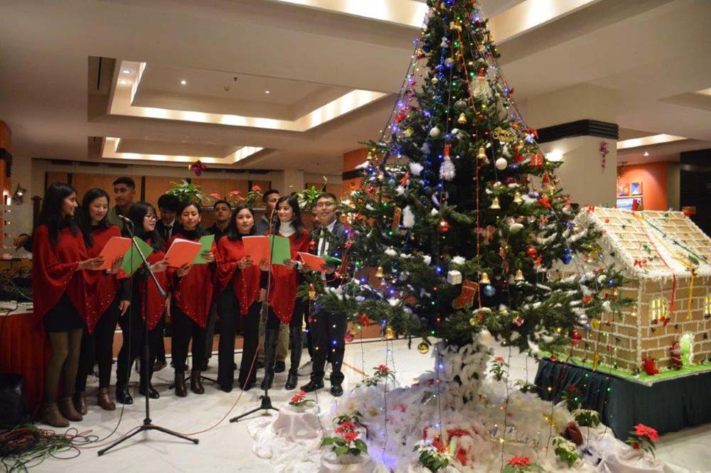 Radisson Hotel Kathmandu begins holiday celebration with Xmas tree lighting