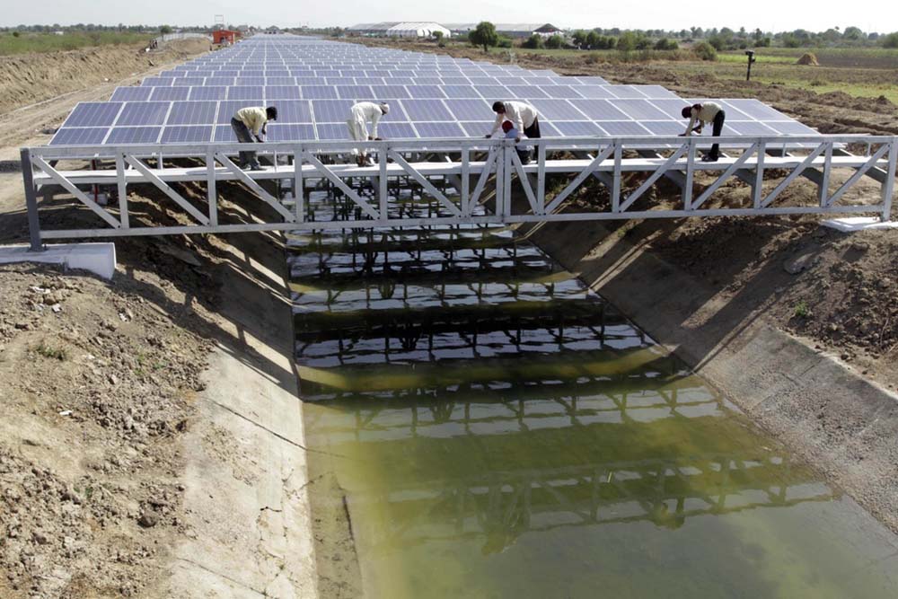 Solar panels on water canals seem like a no-brainer. So why aren&#8217;t they widespread?