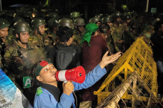 Protesters in Bangladesh demand President Shahabuddin's resignation