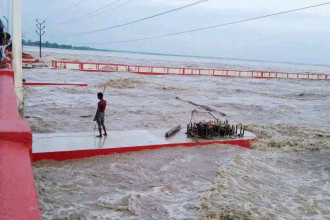 Water flow reaches warning levels in Saptakoshi, Narayani rivers