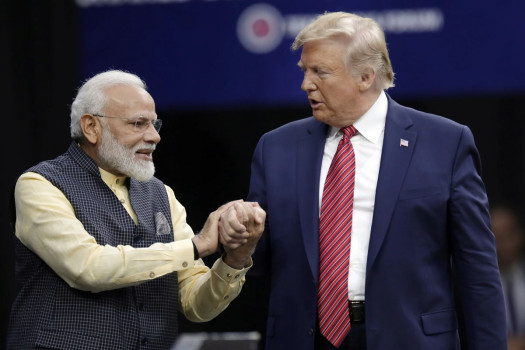 Trump offers top-end jets, trade deal to India in Modi bromance