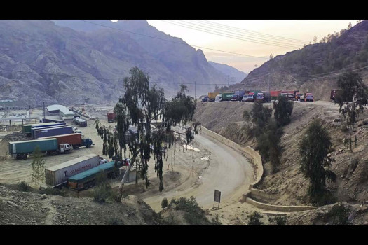 Pakistan, Afghanistan to implement mechanism for movement of vehicles  involved in bilateral trade