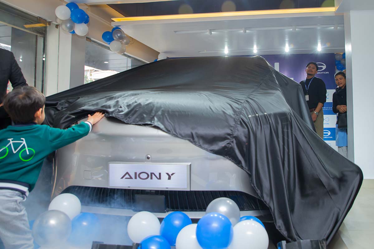 AION-Y,-electric-vehicle-launched-(4)-1707978904.JPG