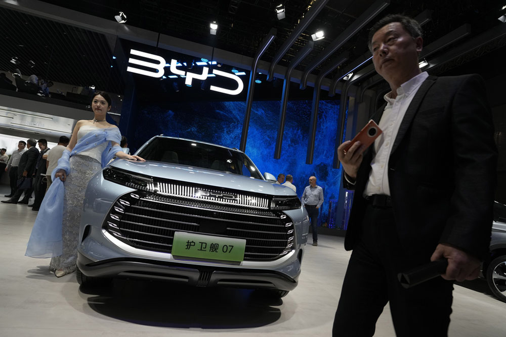 BYD,-China-Auto,-Shanghai-auto-show-1704444354.jpg