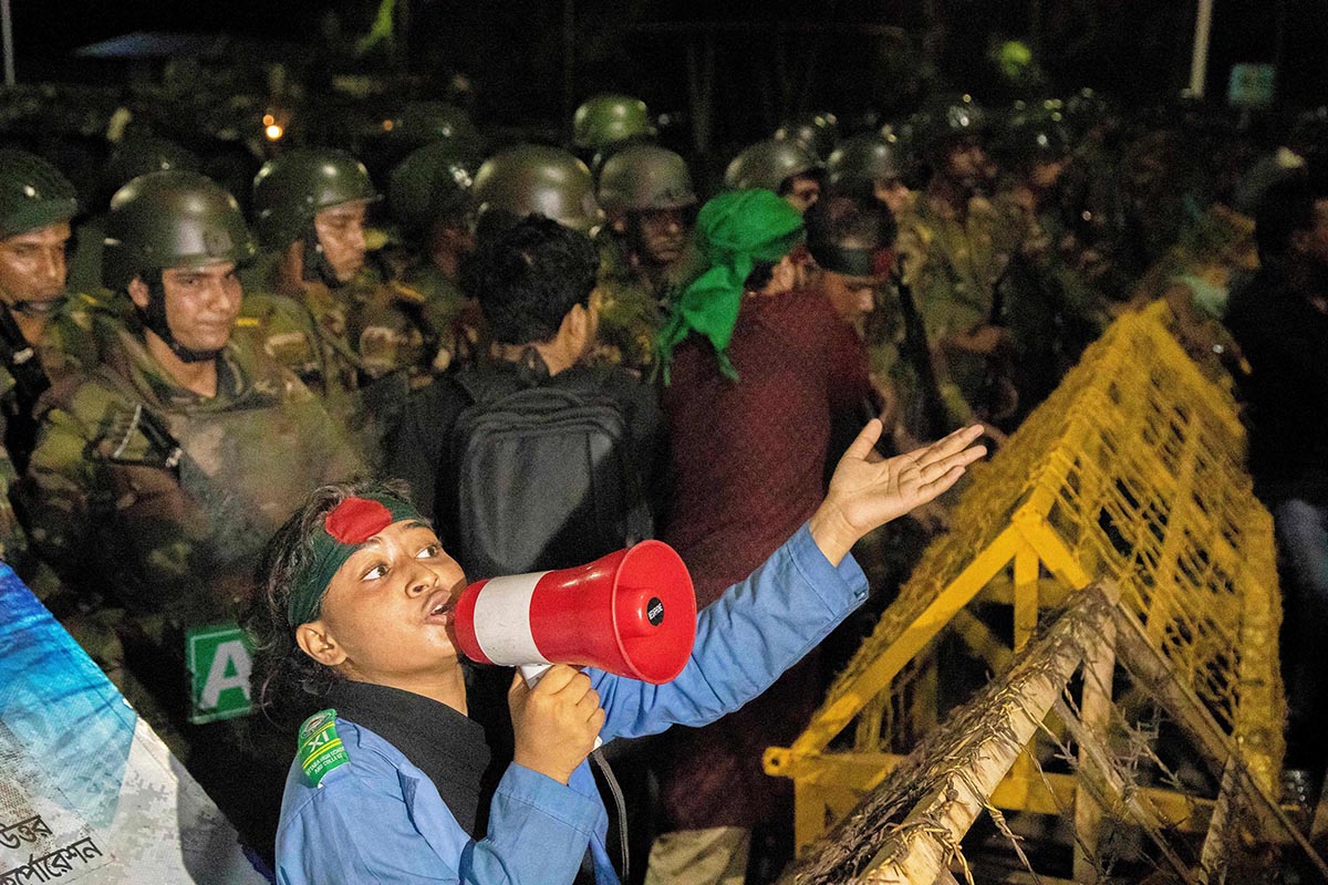 Protesters in Bangladesh demand President Shahabuddin's resignation