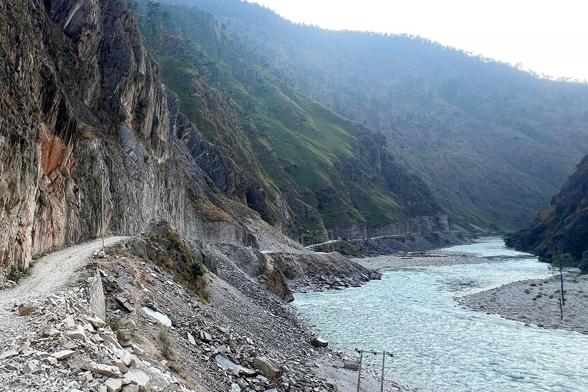 FinMin allocates Rs 4.2bn to upgrade Bheri Corridor