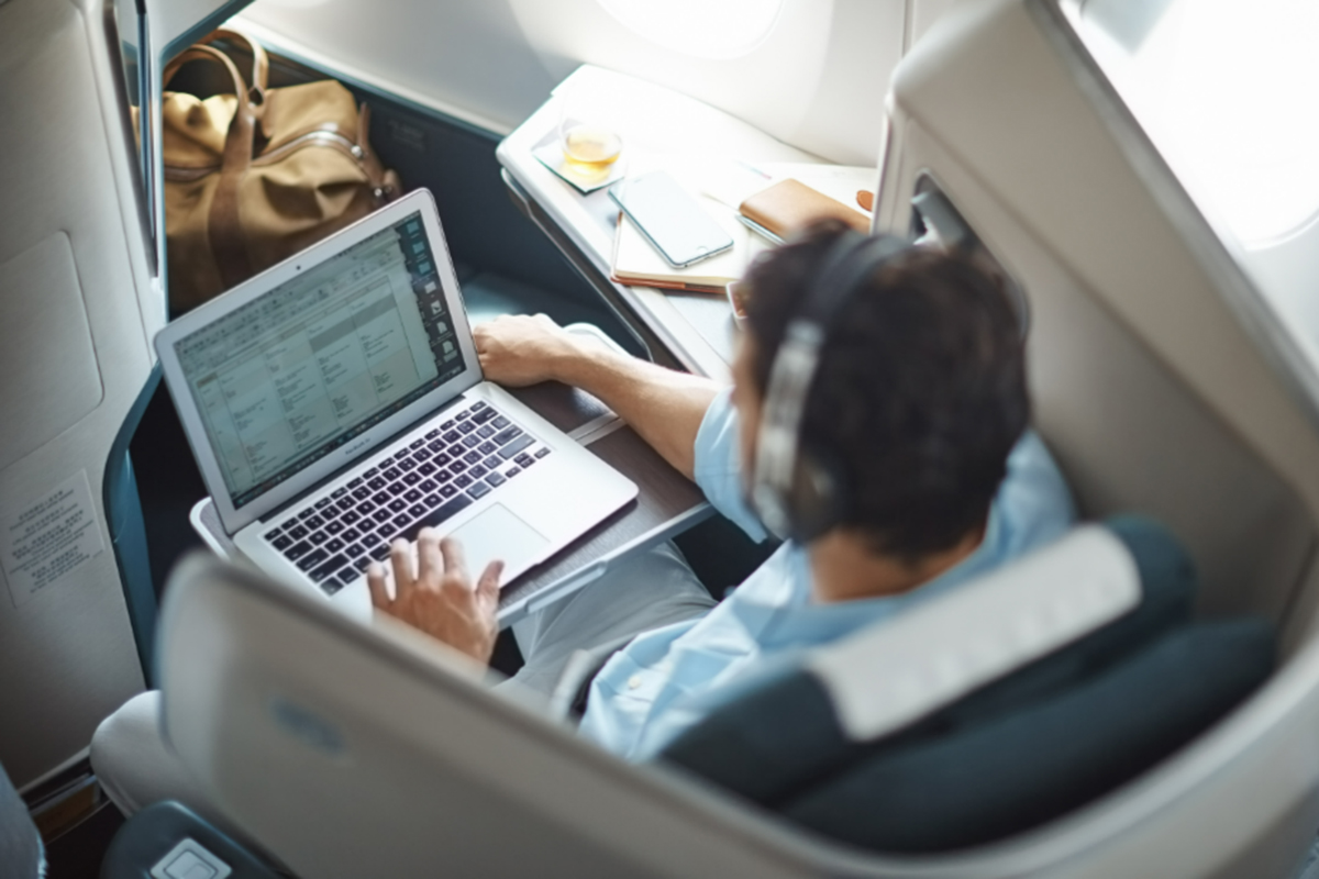 Cathay Pacific offers complimentary Wi-Fi to First, Business class passengers