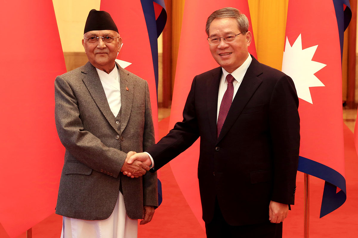 Chinese Premier Li welcomes PM Oli in Beijing