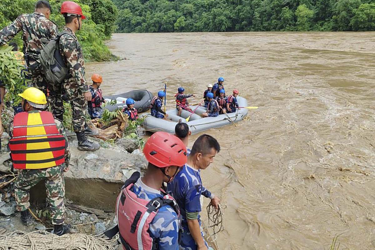 Search for missing buses in Trishuli River to be continued tomorrow