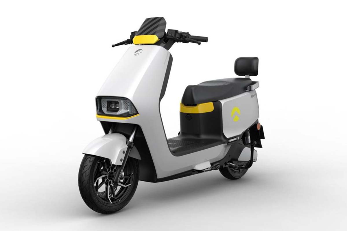 Classic Wheels unveils  EV scooter,  GAROW DT-60