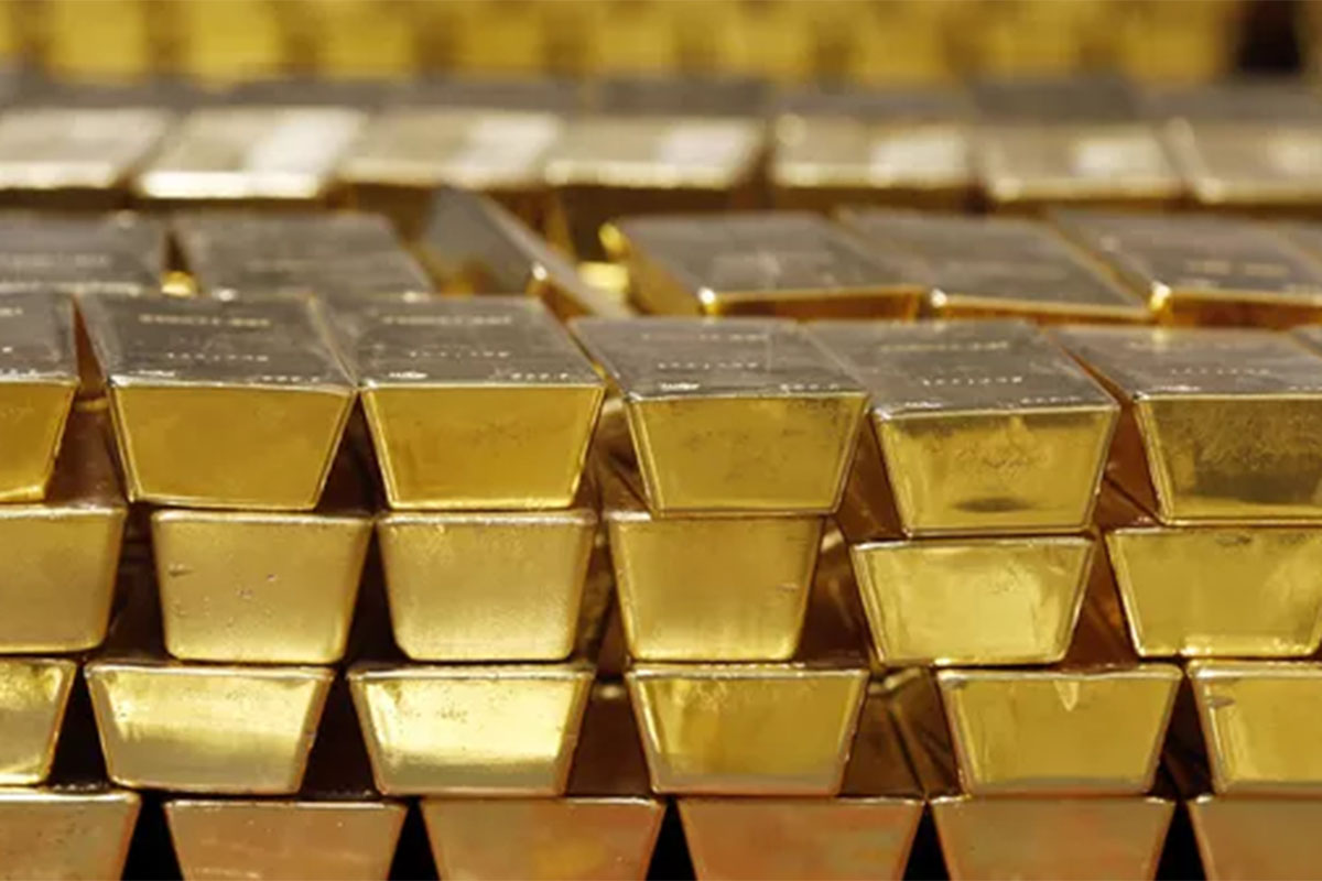 Gold price rises by Rs 800 per tola; traded at Rs 154,100