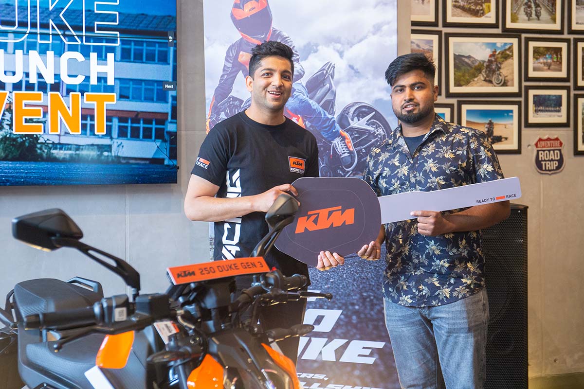 KTM-250-DUKE-GEN-3,-Hansraj-Hulaschand-and-Company-(1)-1710752108.JPG