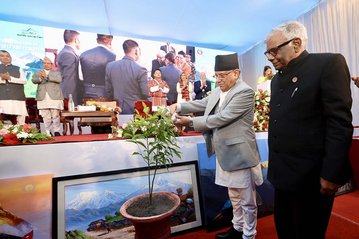 PM Dahal inaugurates int'l dialogue on mountains, people and climate