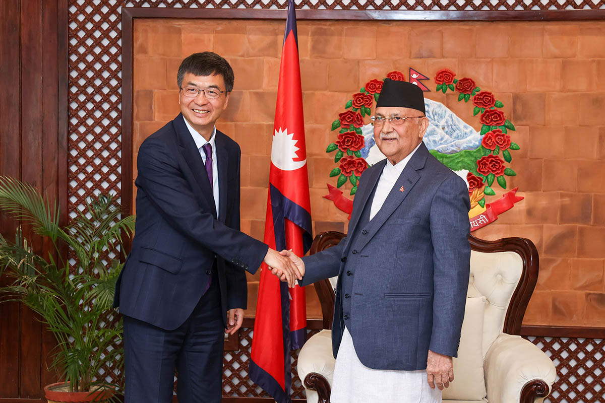 Chinese delegation meets PM Oli