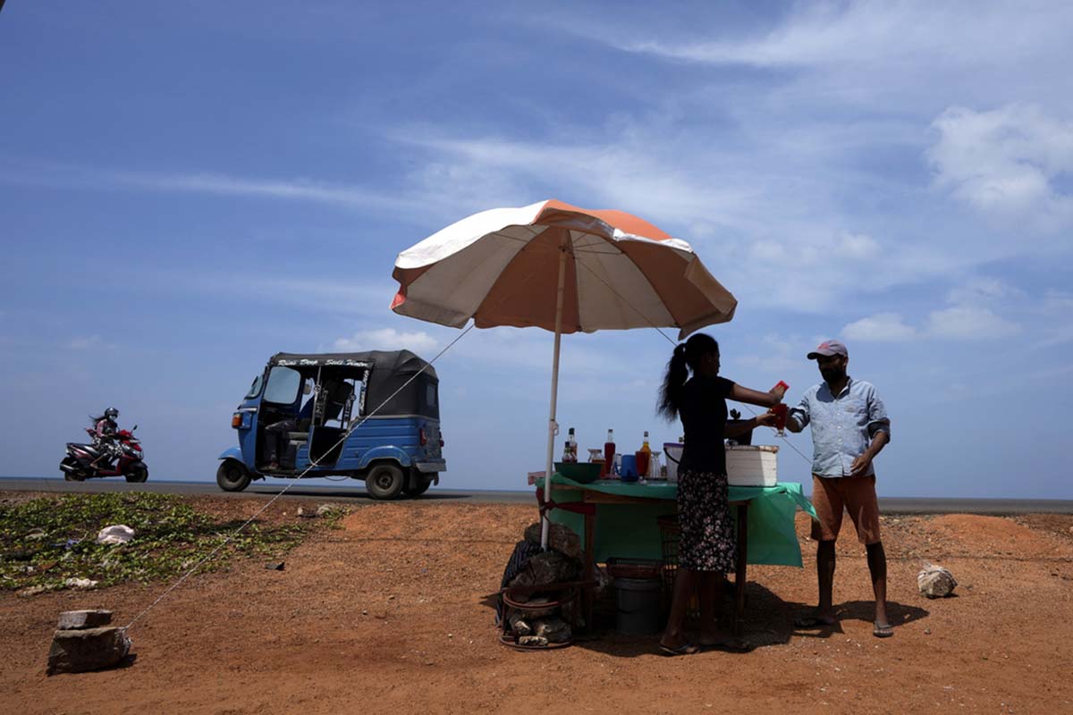 Crisis-hit Sri Lankan economy rebounds as tourists return