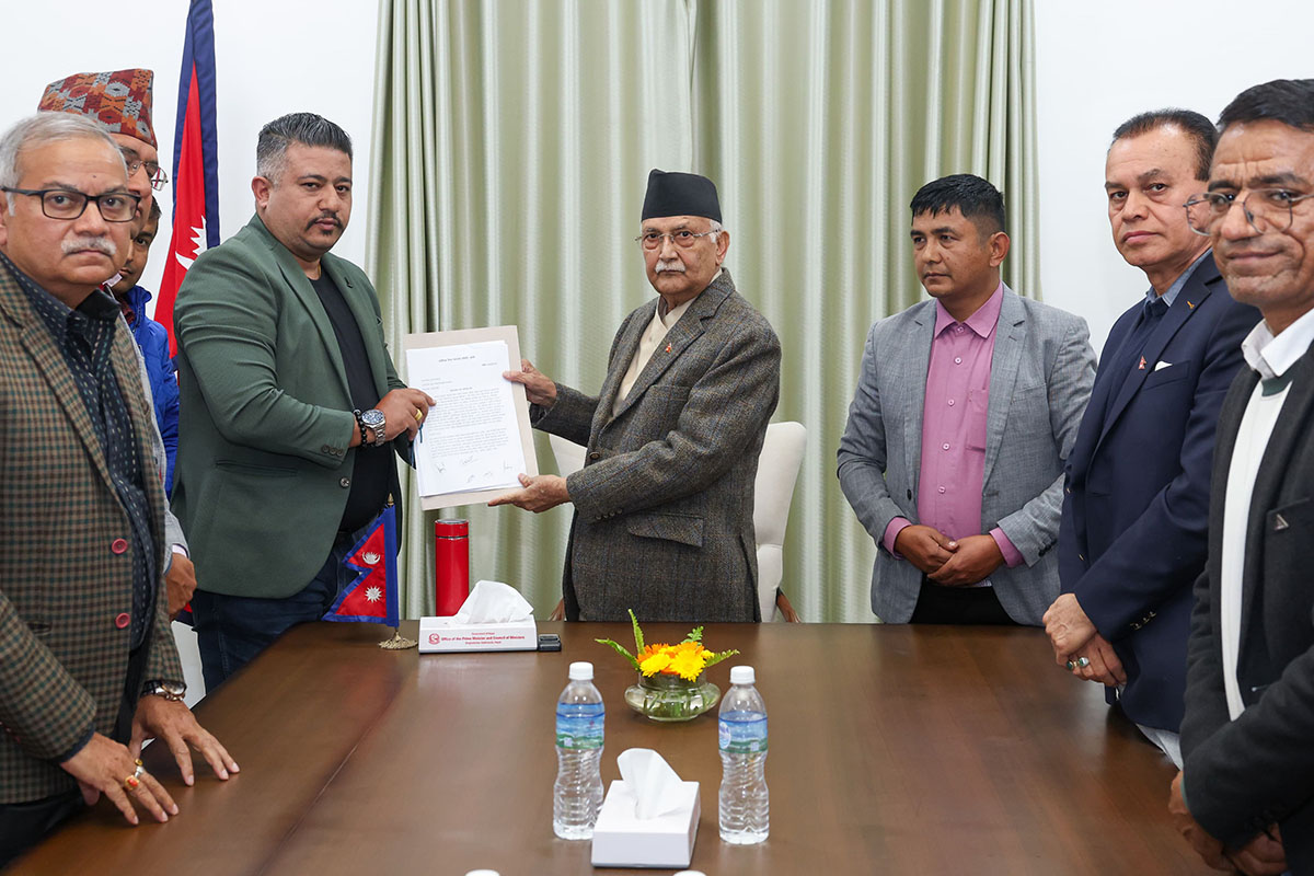 PM Oli pledges support for tea industry